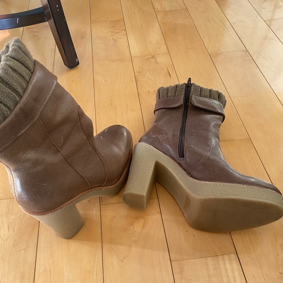 GAP LEATHER knit trim Chelsea Platform boots - Picture 4 of 12